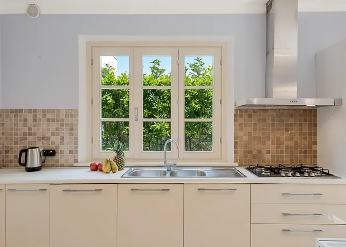 Golden Luxe - Golden Next Twiga Club *