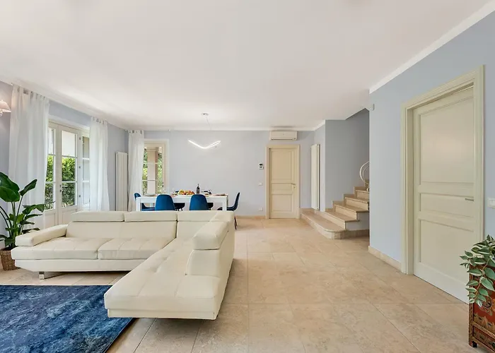 Willa Golden Luxe - Golden Next Twiga Club